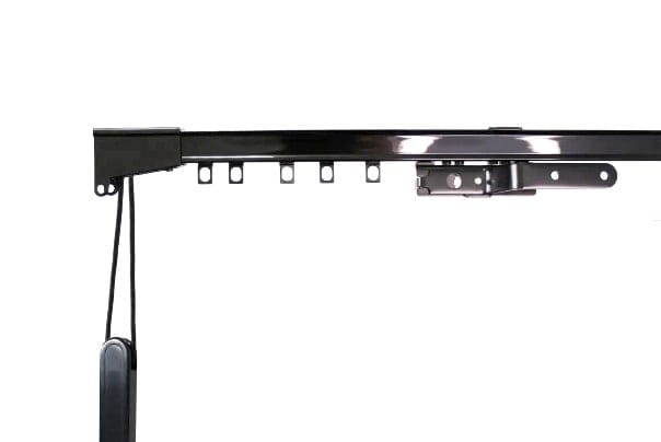 Profil czarnej szyny CKS z systemem napędu sznurkowego