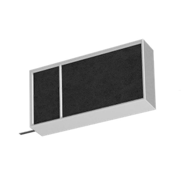 Końcówka BOSS SQUARE łącząca stal z czarną matową skórą, zapakowana w blister, idealna do nowoczesnych i eleganckich wnętrz.