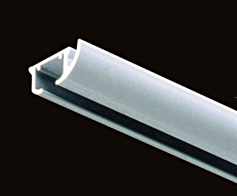 Minimalistyczna szyna DS biała – nowoczesny wybór do każdego wnętrza." Szyna DS w białym kolorze to elegancka, ale funkcjonalna opcja do zawieszania zasłon w salonach, biurach czy innych przestrzeniach. Łatwy montaż i trwałość to jej kluczowe atuty.